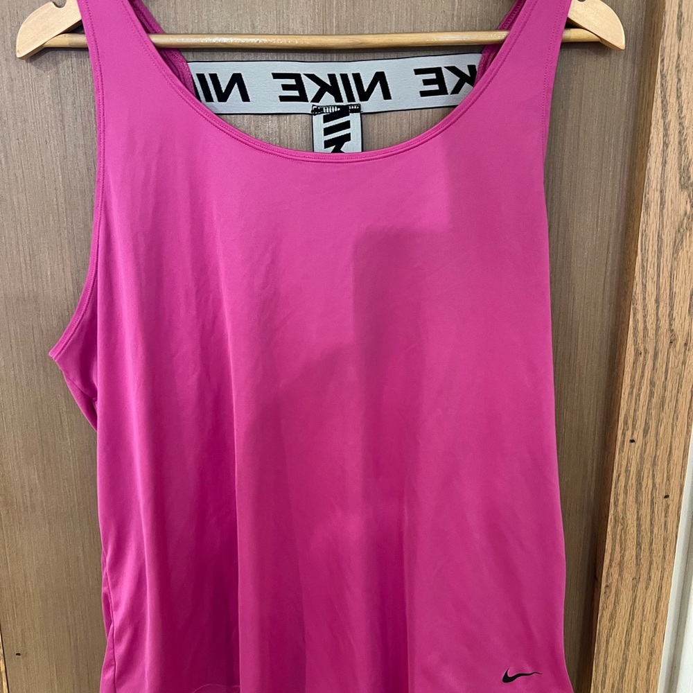 Nike Women’s Hot Pink Athletic Tank Top